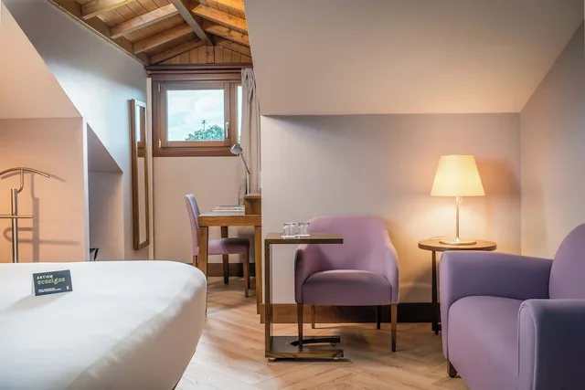 Superior, Single, Twin Beds, Attic، Artiem Asturias 2/3