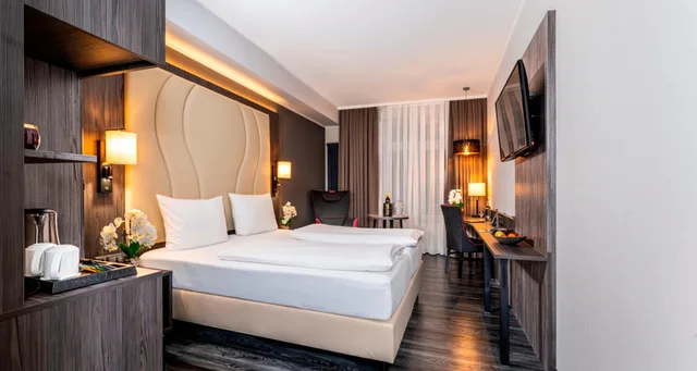 Standard, Twin Beds, Park Side، PLAZA Premium Parkhotel Norderstedt 3/8