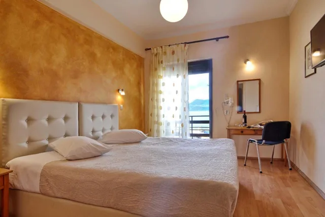 Room, Double or Twin Bed, Side Sea View، Atlantis Hotel 1/2