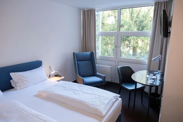 غرفة بسرير كوين، Wald & Golfhotel Lottental 1/7