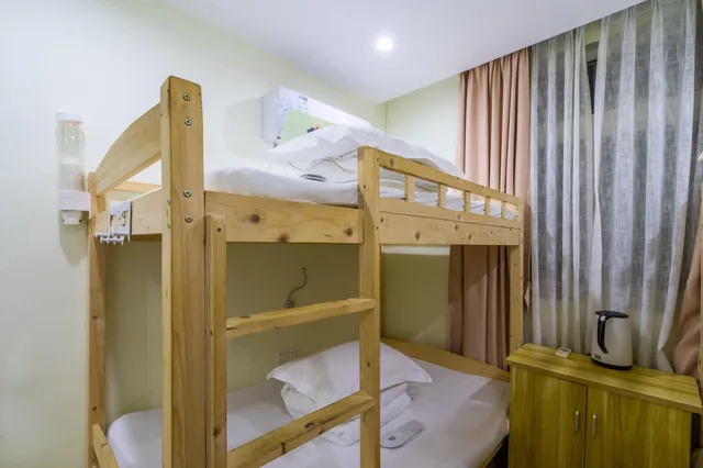 Female Dorm, Female Only, 4 Beds، Memory Travel Hotel - Edge Westlake 1/3