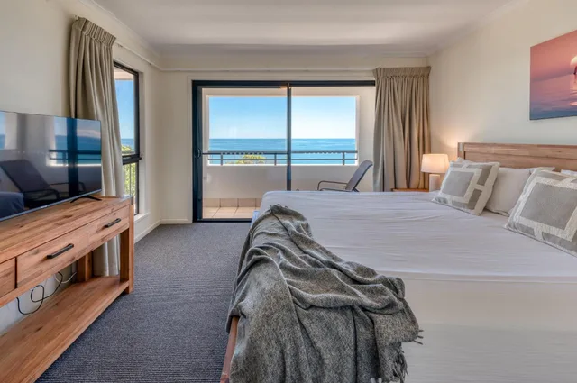 غرفة تنفيذية بغرفتي نوم، The Point Coolum Beach 1/1
