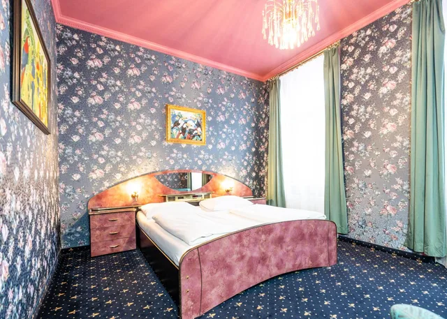 Design, Superior, King Bed، Hotel Urania 3/9