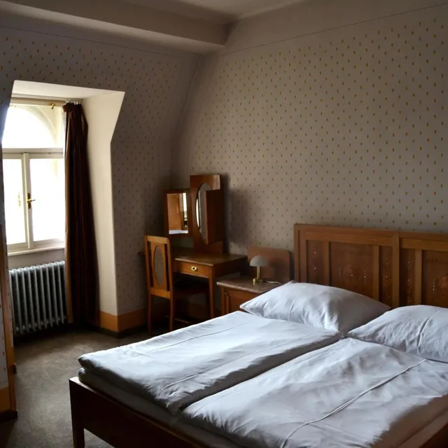جناح، Hotel Praha Liberec 3/10