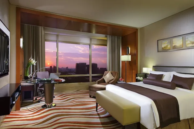 غرفة بريميوم بسرير كينج، InterContinental Hangzhou 1/5