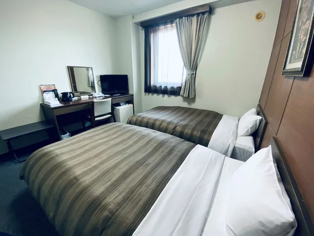 غرفة بسريرين منفصلين، Hotel Route-Inn Kamisuwa 2/3