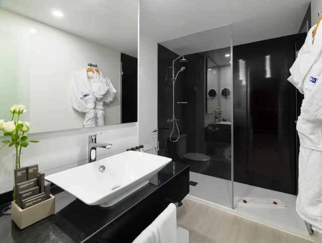 غرفة بريفيليج بشرفة مفردة بسرير مزدوج، H10 Gran Tinerfe - Adults Only 6/6