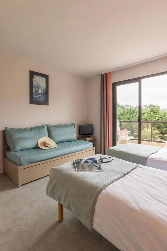 Renovated, 2 Rooms, Apartment, Bunk Bed, Trundle Bed, 2 Sofa, Balcony or Terrace، Residence Pierre & Vacances L'Archipel 6/10