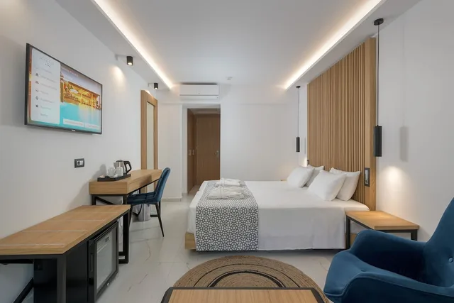 غرفة سوبيريور بسرير مزدوج أو سريرين منفصلين بإطلالة على الجبل، Oceanis Beach Hotel 3/5