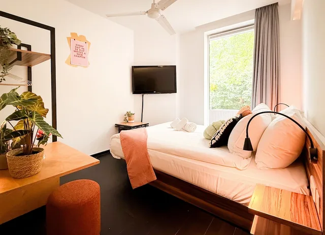 غرفة سوبيريور كبيرة بسرير كوين، De Pijp Boutique Hotel 9/10