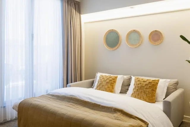 جناح بسرير كينج بشرفة مع أريكة، The Liman Hotel 5/7