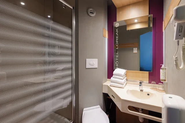غرفة قياسية بسرير كوين، Loreak Hotel 9/9