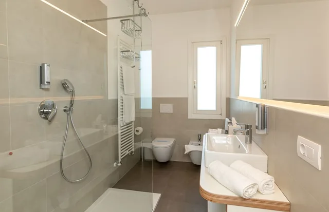 غرفة كومفورت بسريرين منفصلين، Hotel Aurora 6/6