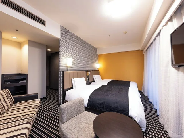 غرفة قياسية بسريرين منفصلين مع أريكة للمدخنين، Apa Hotel Fukuoka Watanabedori 1/5