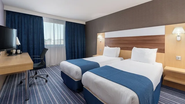 غرفة قياسية بسرير مزدوج، Holiday Inn Express Leigh - Sports Village 5/10