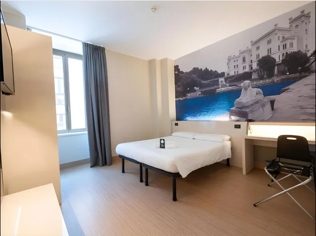 غرفة قياسية بسريرين مزدوجين، B&B Hotel Trieste 1/1