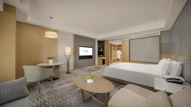 غرفة بريميوم بسرير كينج بإطلالة على المدينة، Holiday Inn Qinhuangdao Haigang 3/4