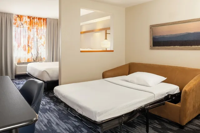 جناح بسرير كينج مع أريكة، Fairfield Inn And Suites Minneapolis St Paul Roseville 1/2