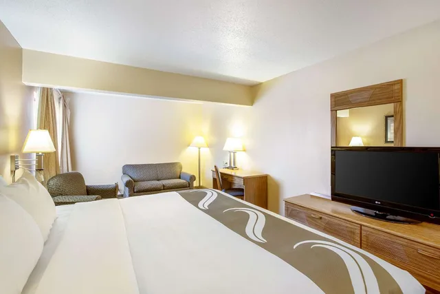 جناح بسرير كينج، Quality Inn Storm Lake 1/4