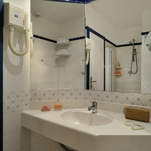 Comfort, Triple, Lateral Side Sea View, Hotel Ascot 4/5