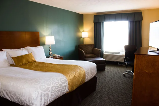 غرفة بسرير كينج، Quality Inn Kilmarnock VA 1/3
