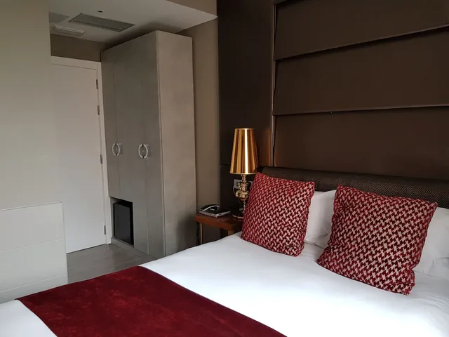 غرفة كومفورت بسرير كوين، Hotel Art Santander 1/3