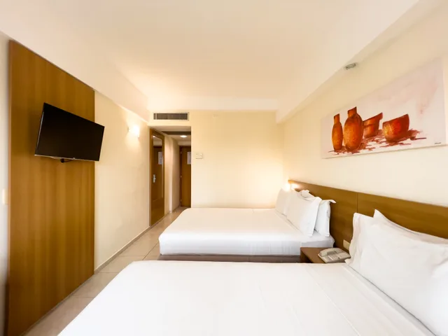 غرفة قياسية رباعية، Praiamar Ponta Negra Hotel 2/7