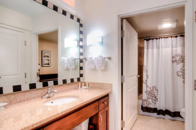 استوديو بسرير كينج مع أريكة، Residence Inn Chapel Hill 2/2