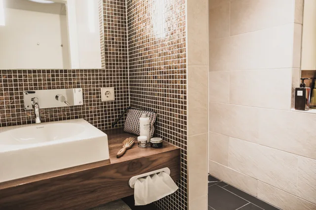 Roomy, Cocoon، Cocoon Sendlinger Tor 5/6