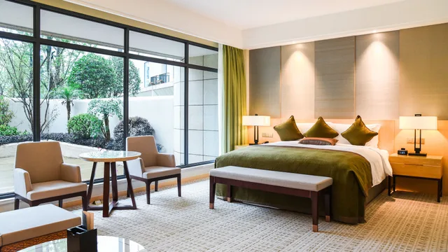جناح بسرير فردي بشرفة بغرفة نوم واحدة، INTERCONTINENTAL HEILONG LAKE 1/3