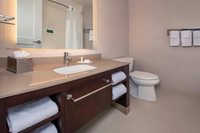 غرفة، Residence Inn Fulton at Maple Lawn 1/4