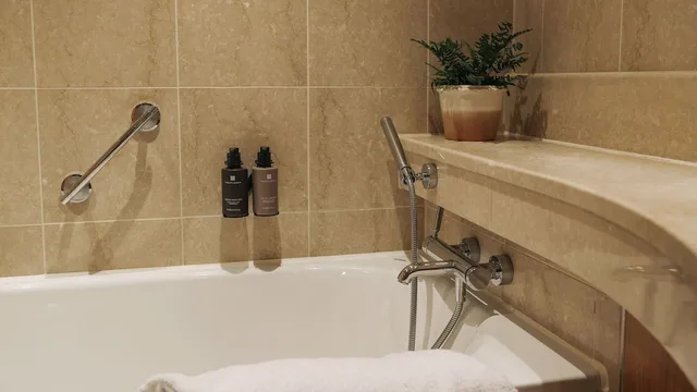 غرفة تنفيذية بسريرين منفصلين، Donnington Valley Hotel and Spa 8/8