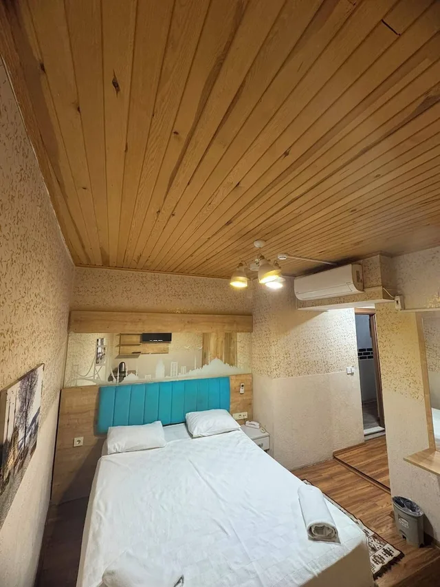 غرفة اقتصادية بسرير كوين، Megaron Hotel 3/7