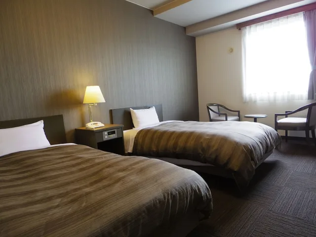 غرفة بسريرين منفصلين للمدخنين، Hotel Route-Inn Iida 1/6