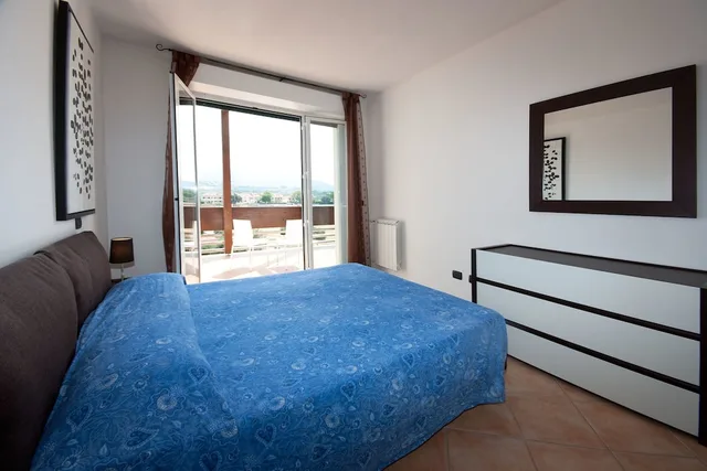 شقة كومفورت بسرير كوين وسريرين منفصلين بغرفتي نوم مع أريكة، Le Residenze Di Santa Costanza 2/10