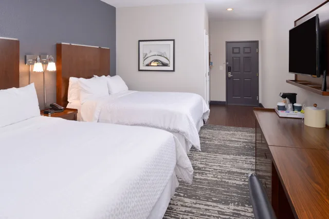 غرفة تقليدية بسريرين كوين، Four Points By Sheraton Mount Prospect O Hare 2/8