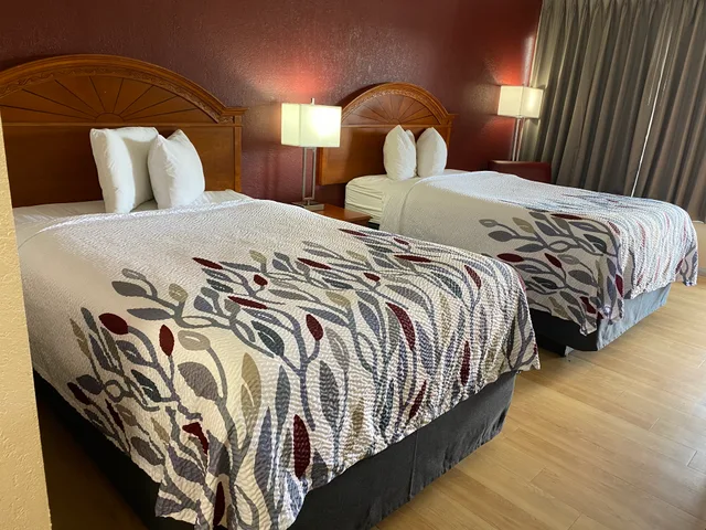 غرفة ديلوكس بسريرين مزدوجين للمدخنين، Red Roof Inn Portsmouth Wheelersburg 4/10