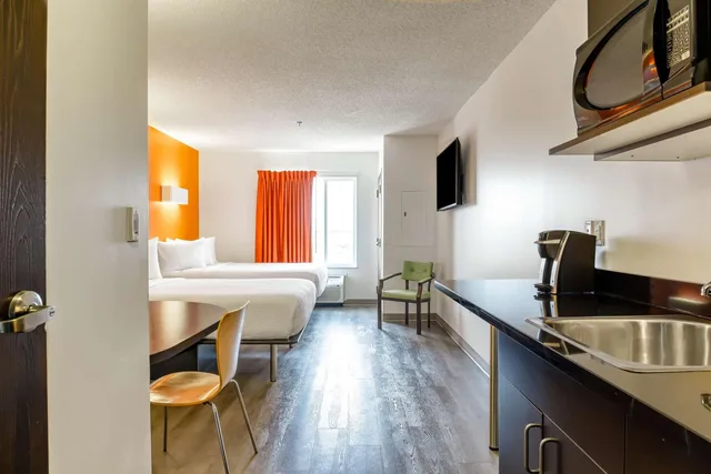 غرفة ديلوكس بسريرين كوين، Motel6 Headingley, MB - Winnipeg West 6/10
