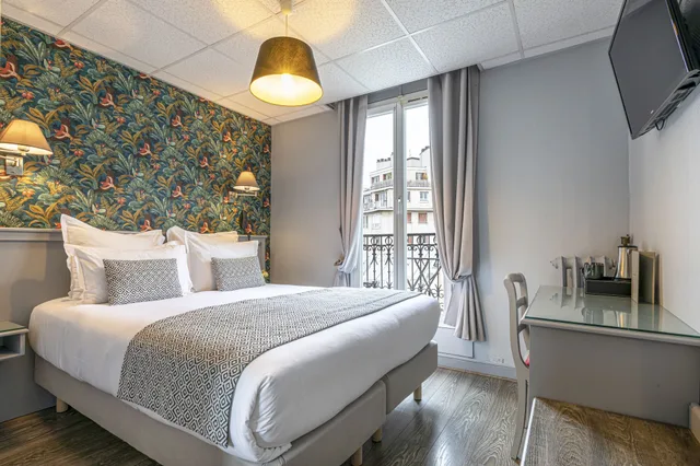 Room, Double Bed, Eiffel View، Splendid Hotel 1/6