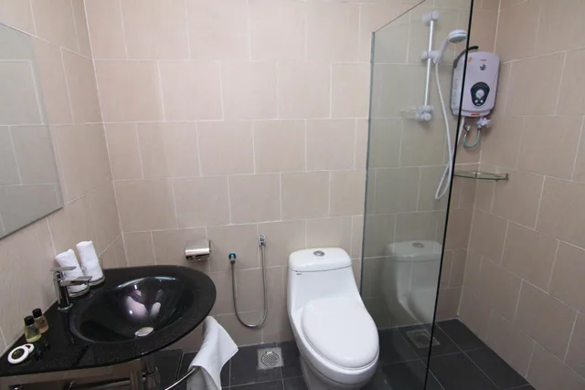 غرفة سوبيريور بسرير مزدوج، Kingston Hotel 25 at Summit Signature Batu Pahat 6/7
