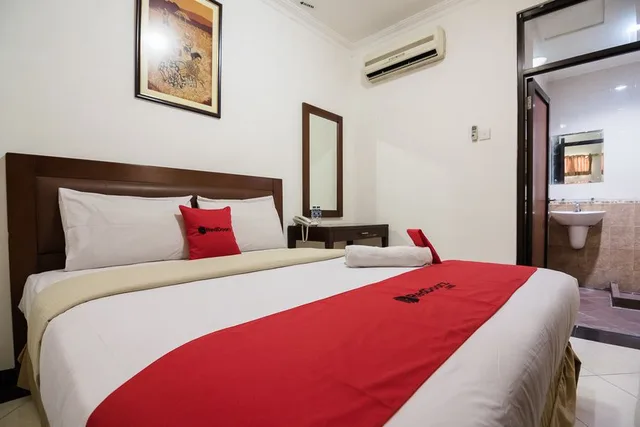 Reddoorz, Double Bed، Reddoorz @ Buah Batu 1/7