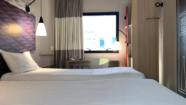 غرفة بسريرين منفصلين بإطلالة على المدينة، Ibis Santos Gonzaga 3/10