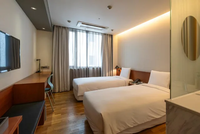 Adjoining, 3 Rooms, Exclusive Level، Seoul Hotel ShinShin Myeongong 6/10