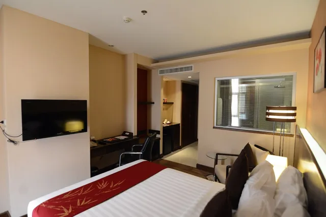 غرفة سوبيريور بسرير كوين، Ramada by Wyndham Manila Central 1/10