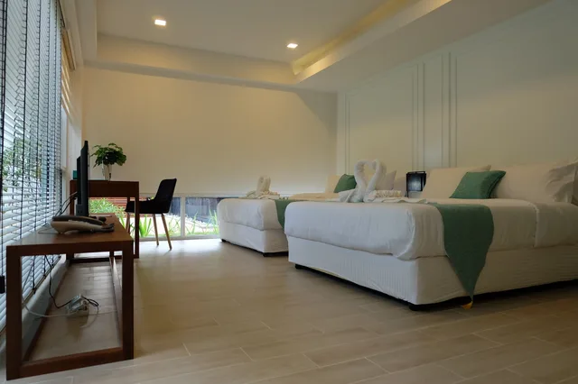 Family, Villa, 1 King and 2 Queen Beds, Mira Residence Resort 2/4