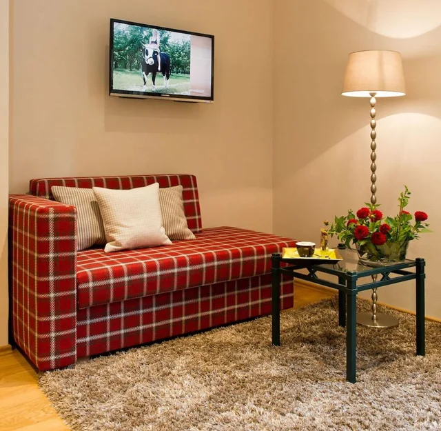 غرفة كلاسيكية بسرير كينج، Romantik Hotel Markusturm 5/6