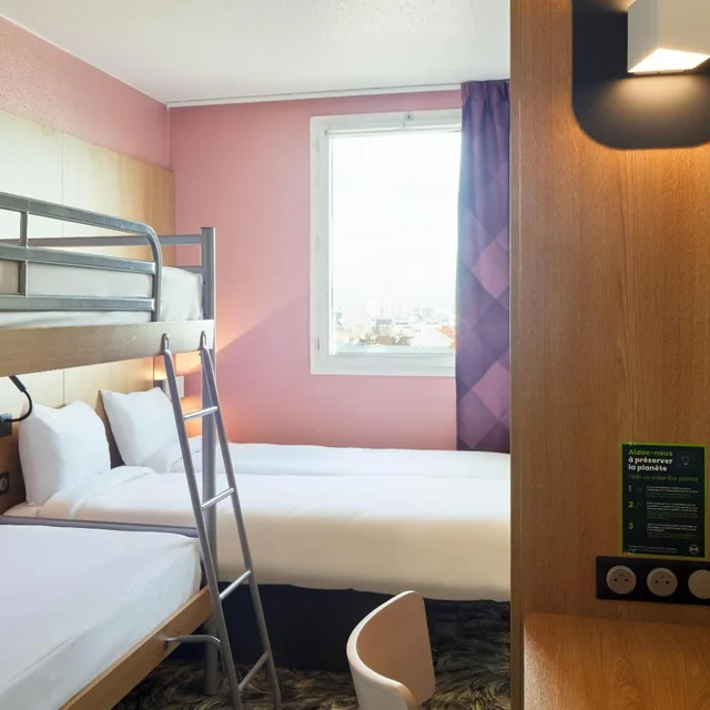 غرفة رباعية، B&B HOTEL Paris Porte de la Villette 1/2