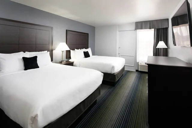 غرفة أساسية بسريرين كوين، Red Lion Inn & Suites Tucson Downtown 1/4