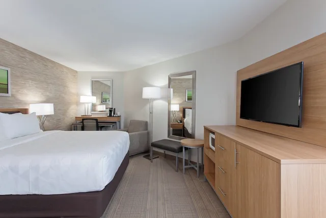 غرفة قياسية بسرير كوين لذوي الإعاقة، Holiday Inn Palmdale-Lancaster 3/5