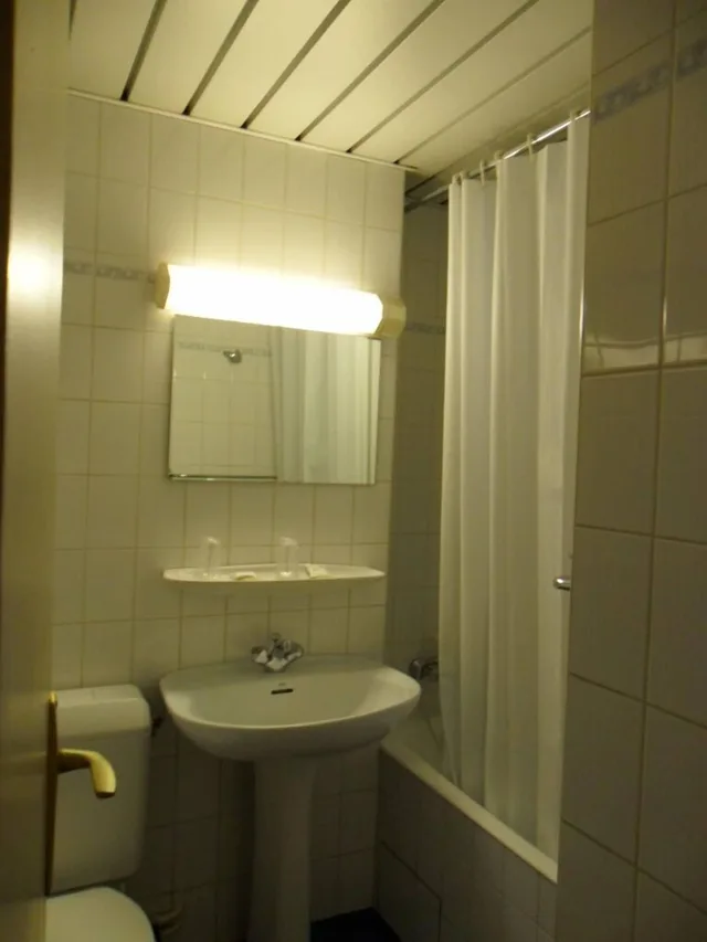 غرفة مفردة بسرير فردي، Hotel Croix Des Nordistes 1/1